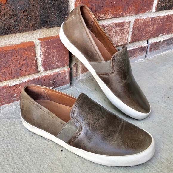 frye dylan slip on cognac